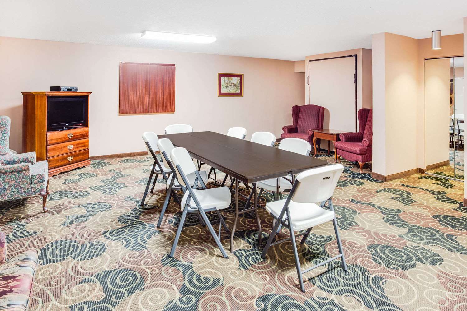 Days Inn by Wyndham Greenville MS 33/44