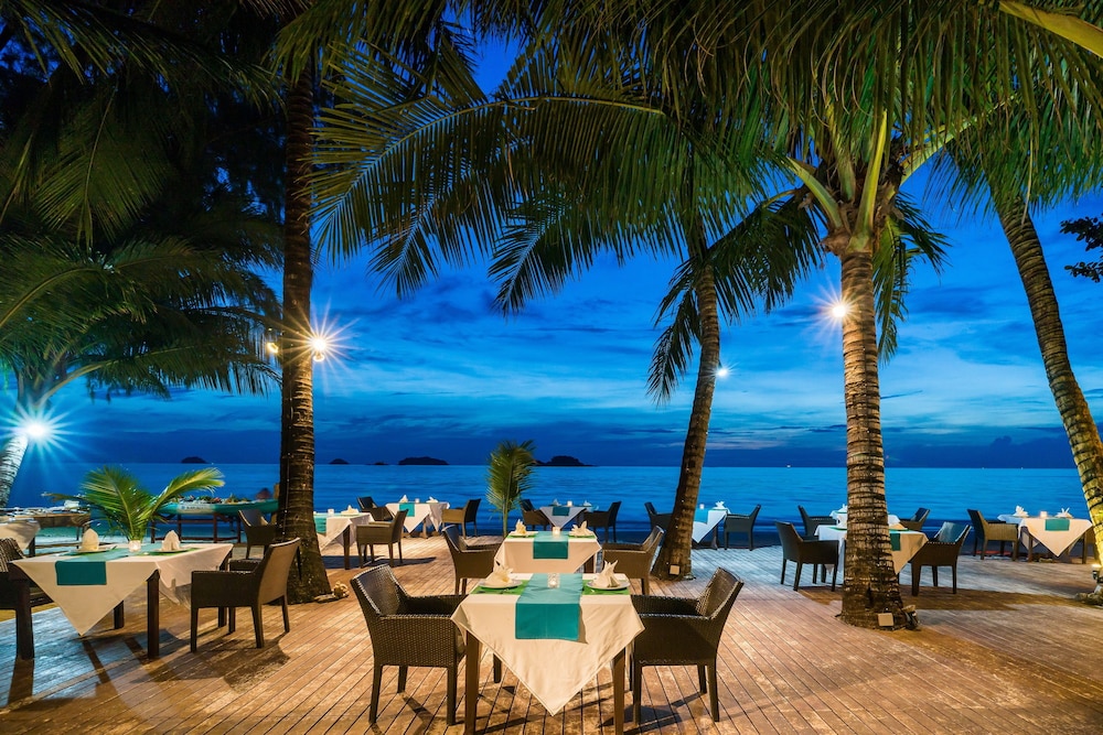 Barali Beach Resort 10/28