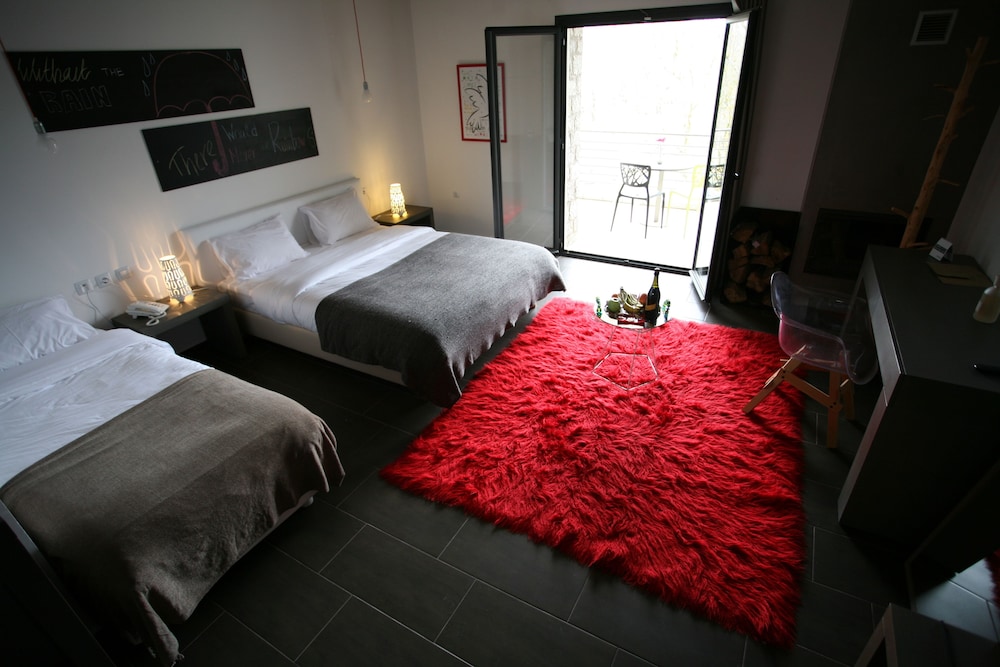 Oniropetra Boutique Hotel 14/75