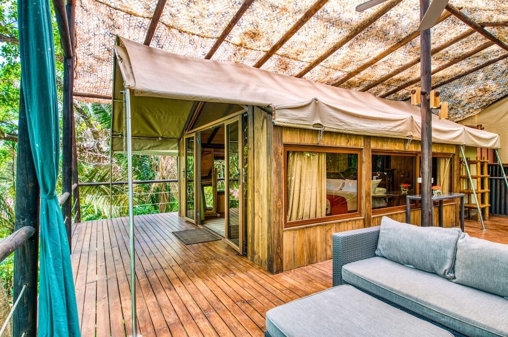 Ylang Ylang Beach Resort 62/78