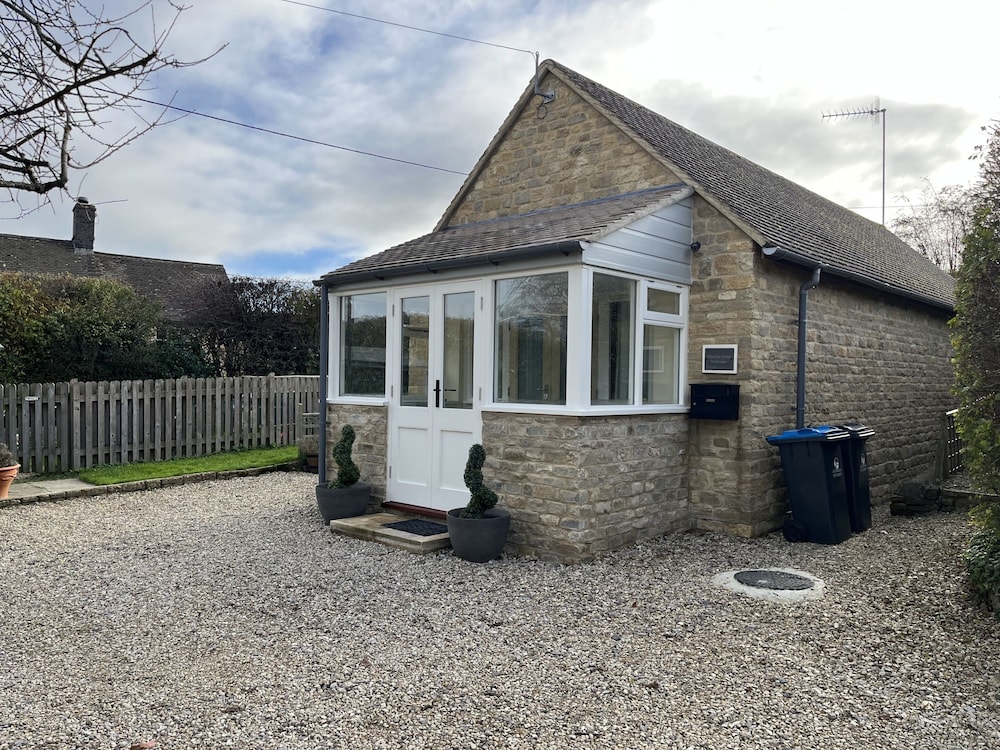 Cherry Tree Cottage 17/38