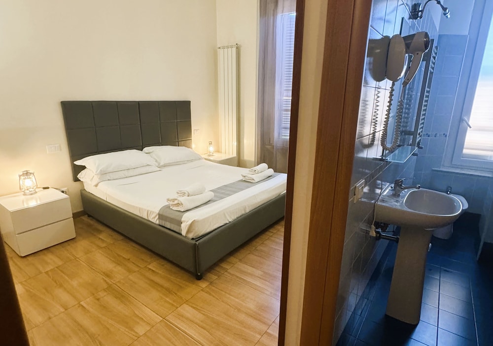BON TON SUITE 14/49