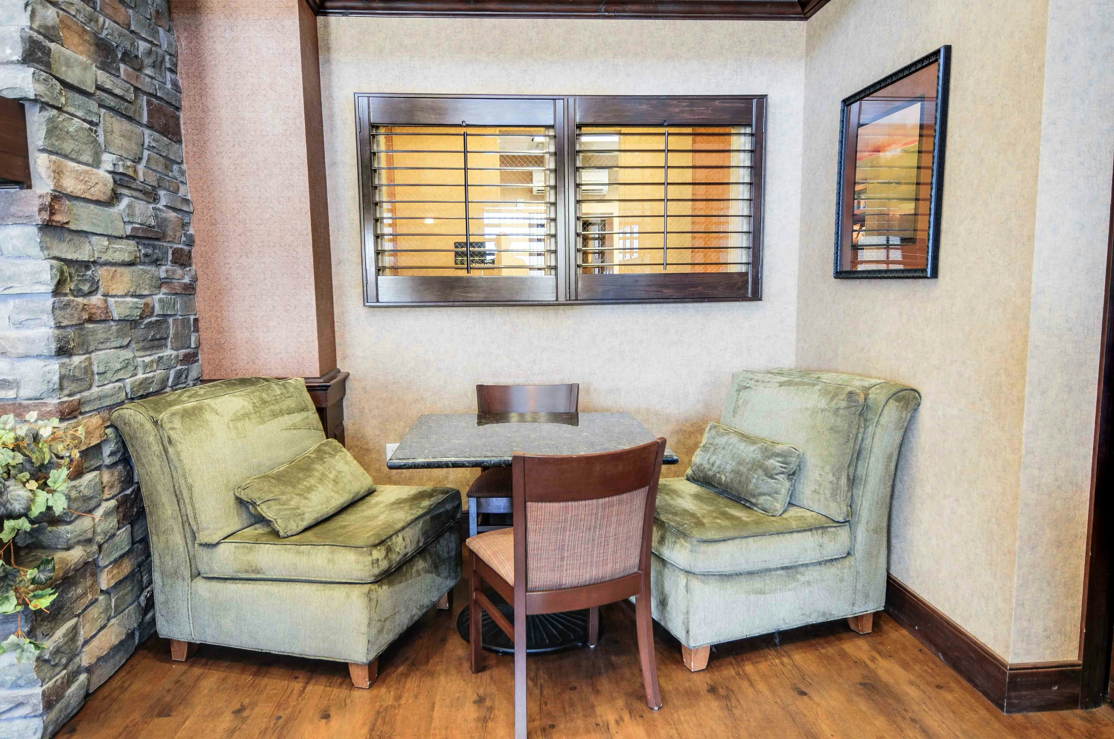 Hampton Inn & Suites Pinedale 23/42