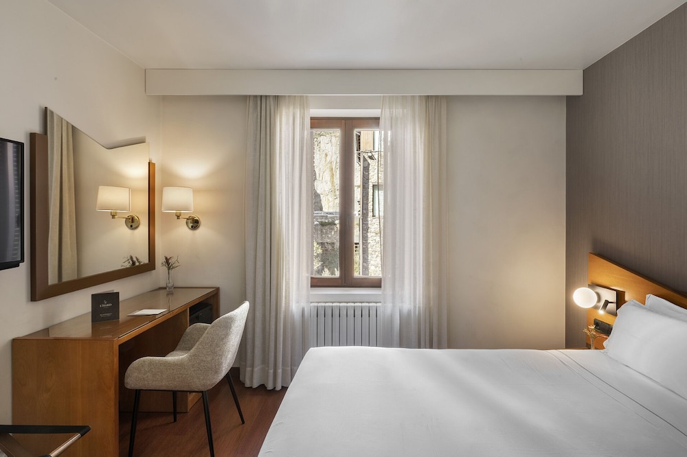 Hotel de l'Isard 26/50