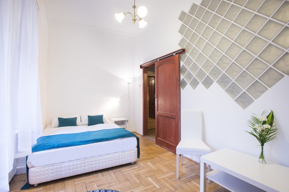 Baross Hotel by Mellow Mood Hotels 15/53