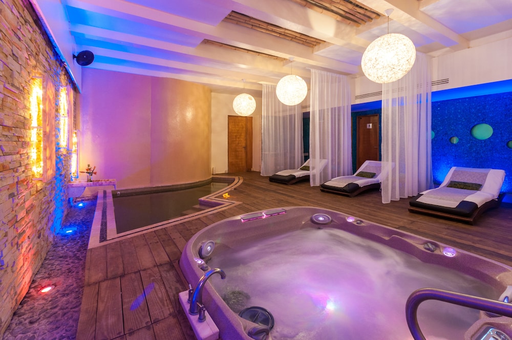 Artisan Family Hotels & Resort Collection Playa Esmeralda 45/79