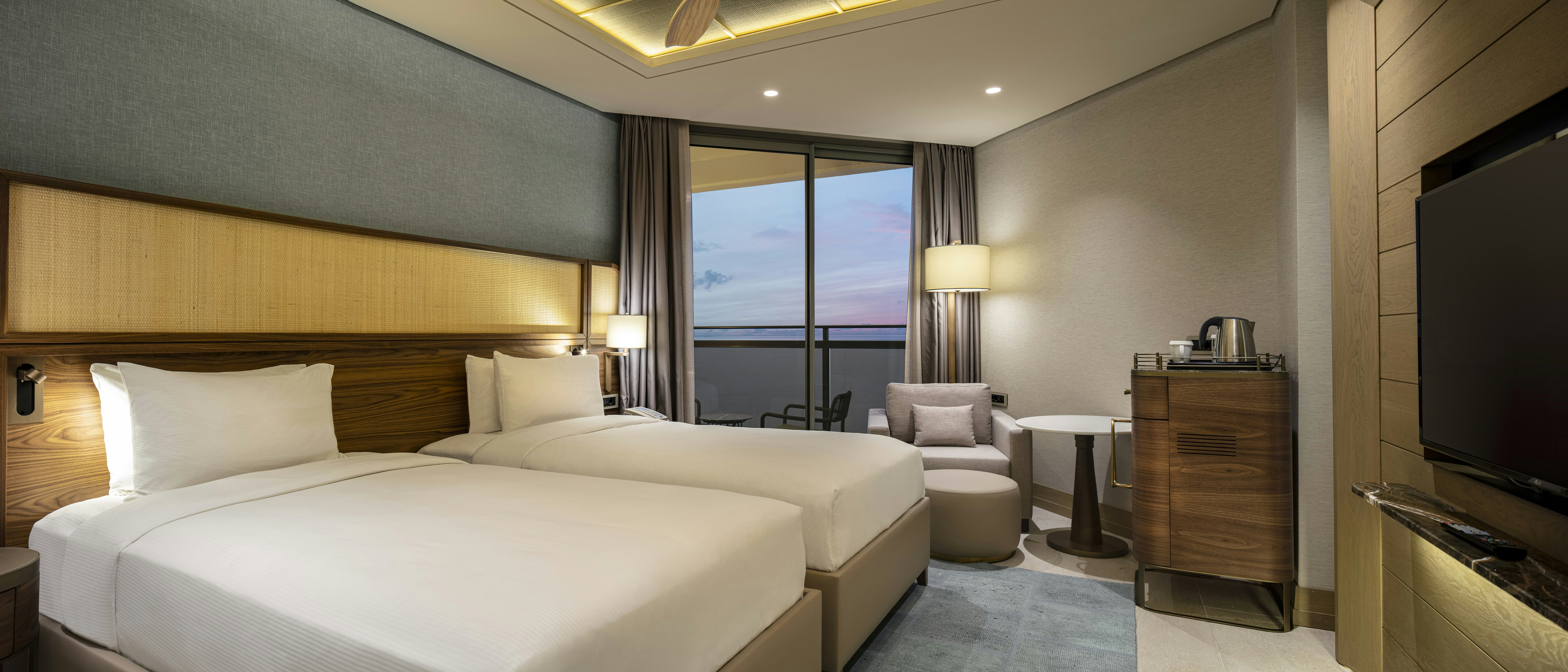 Executive, Twin Beds