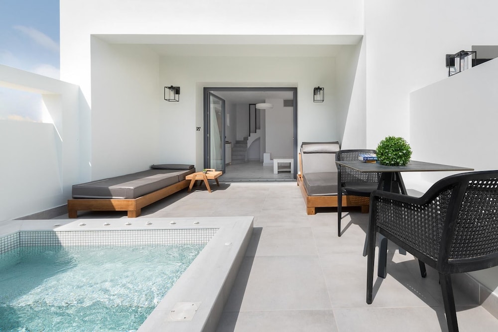Karat Suites 18/50