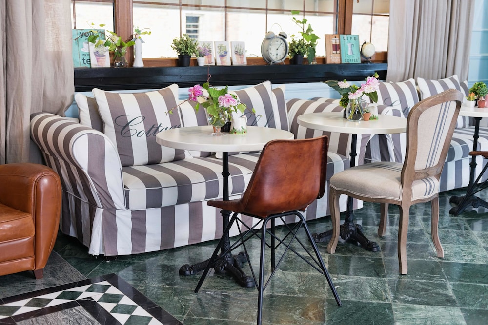 Areela Boutique Hotel 43/67