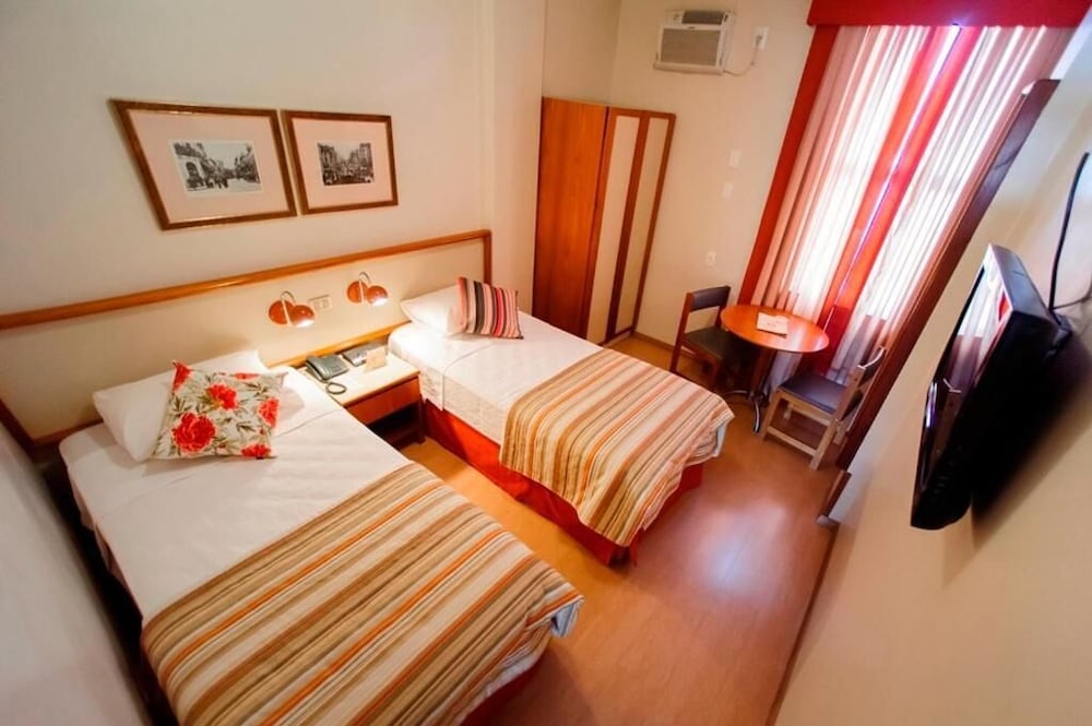 Executive, Twin Beds