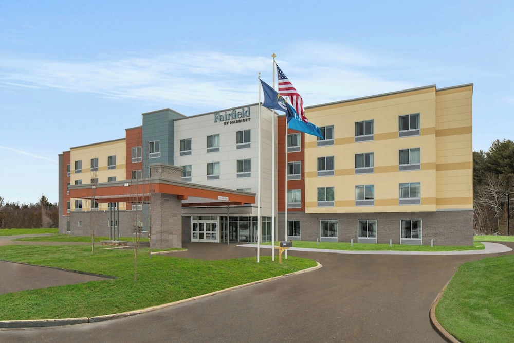 Fairfield Inn & Suites Traverse City 2/16