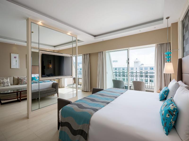 Deluxe, Single, Double or Twin Bed