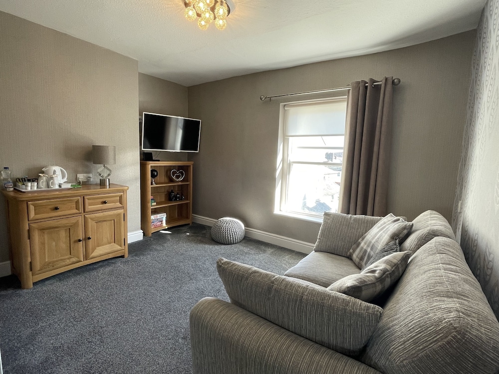 Lynton House 32/50