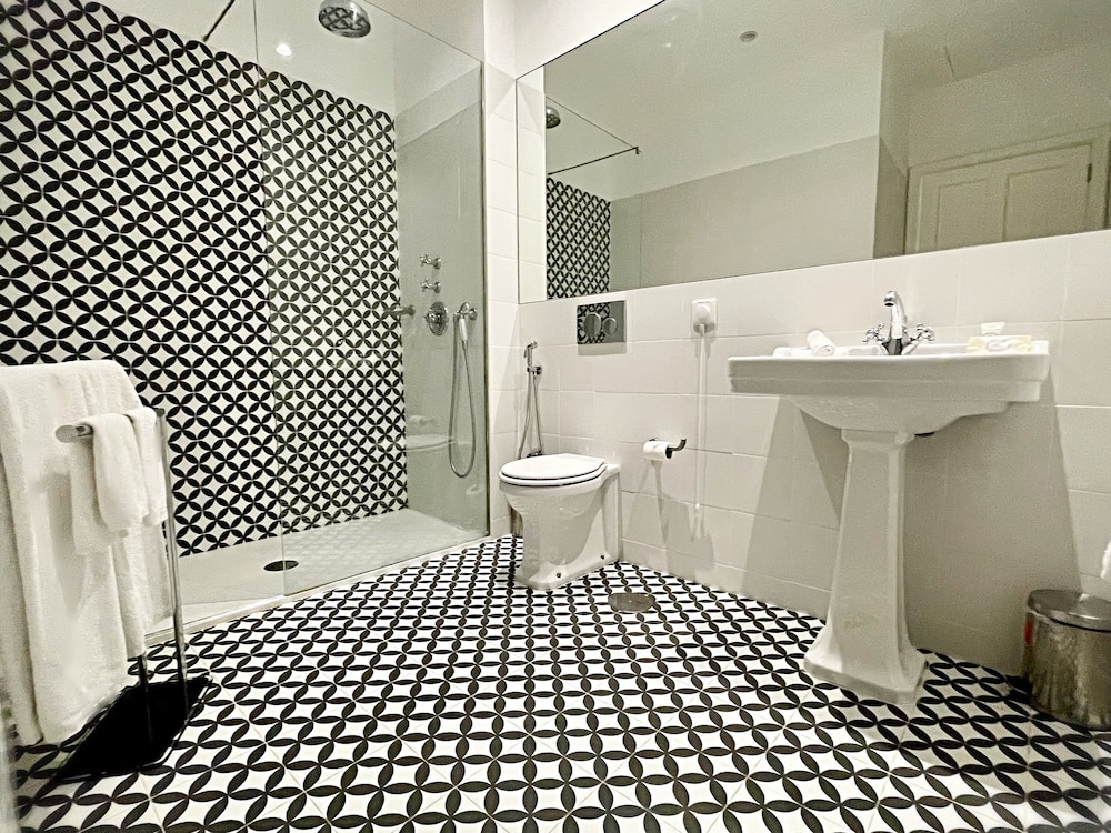 Caleway Hotel 37/37