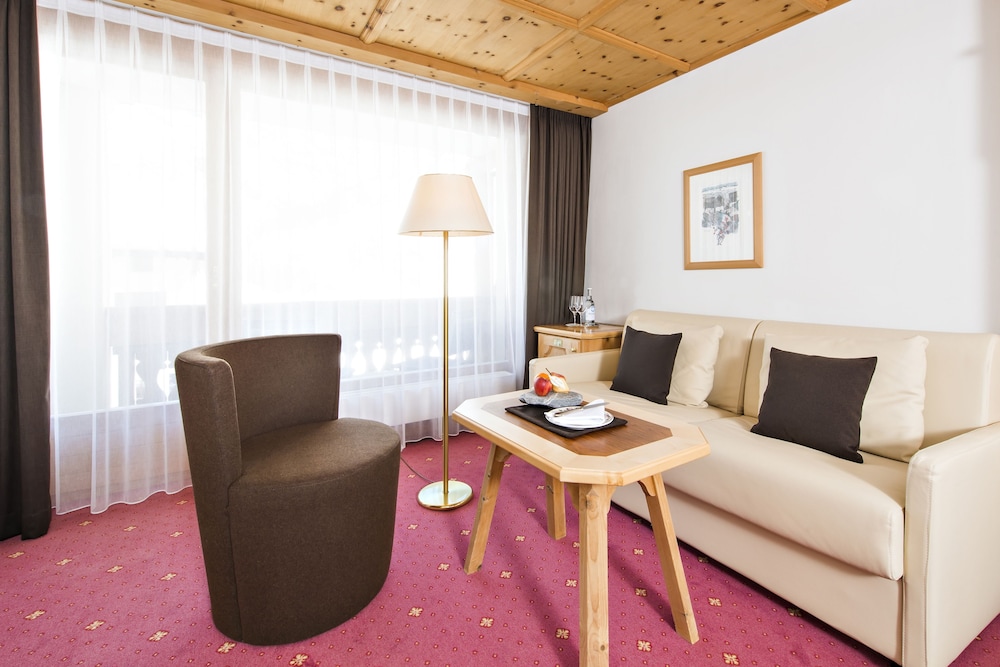 Chasa Montana Hotel and Spa 46/57