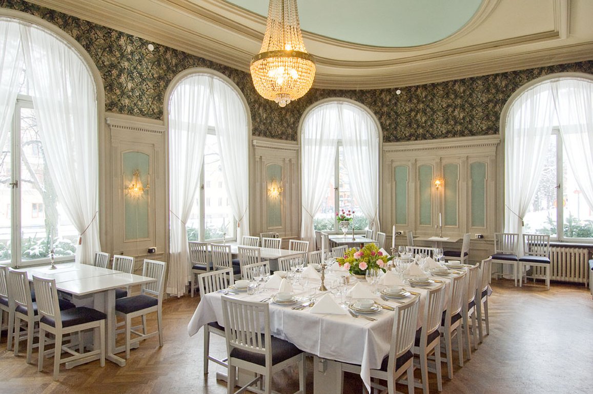 GRAND HOTELL HORNAN 11/15