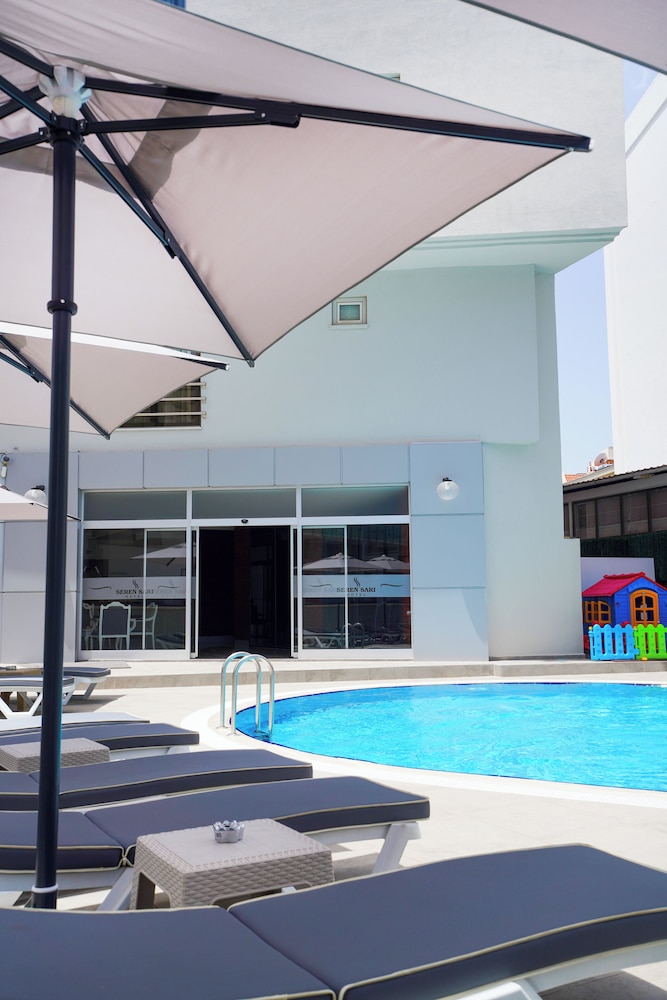Seren Sari Hotel 19/35