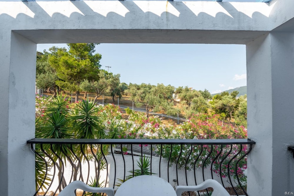 Anamar Skiathos 35/48