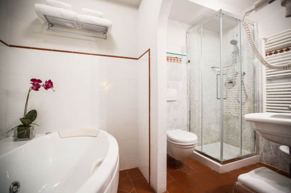 Hotel Burchianti 65/66