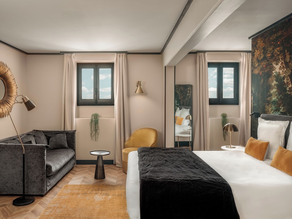 Deluxe, Queen Bed, Harbour View, Maisons du Monde Hotel & Suites - Marseille Vieux Port 3/9