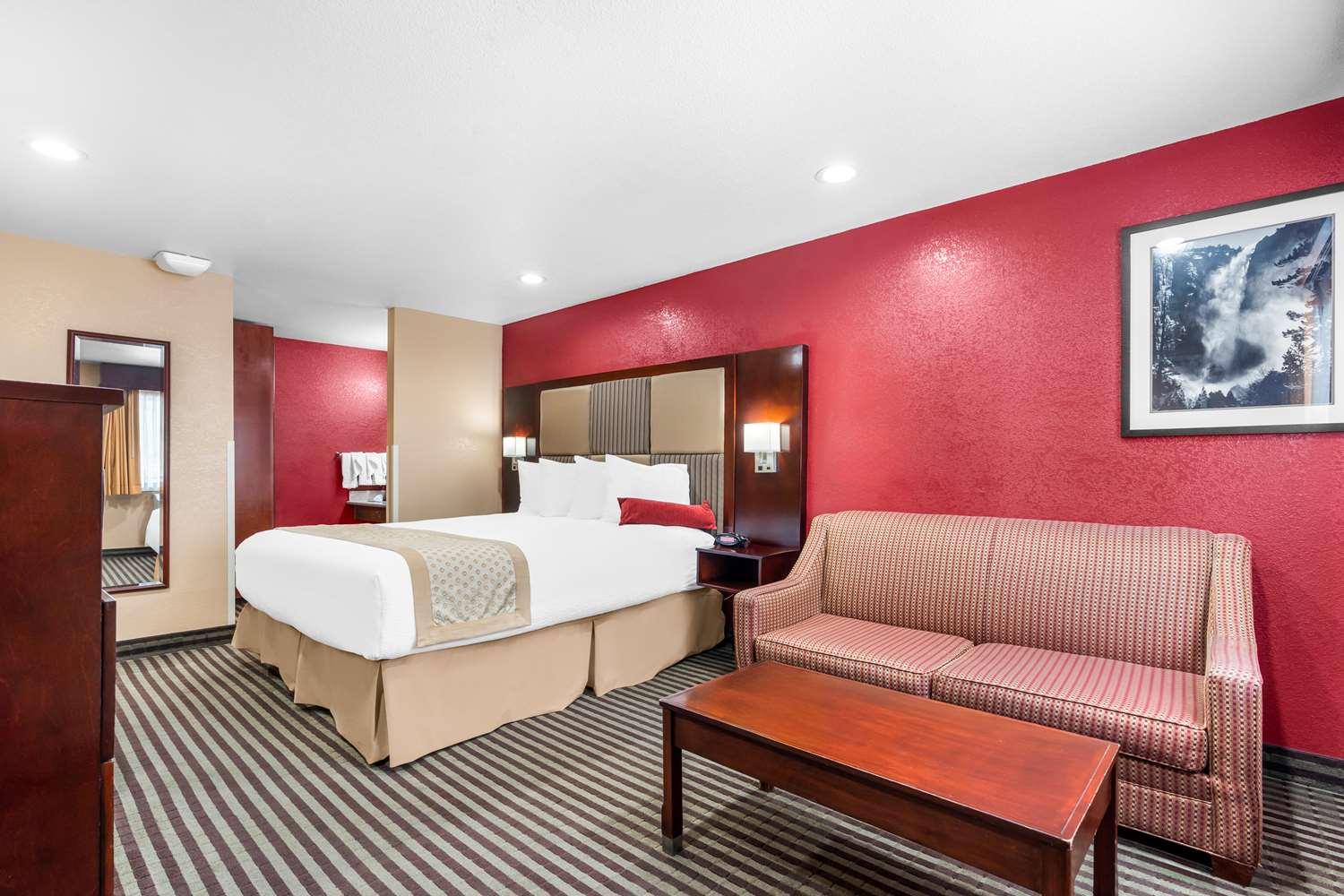 Room, King Bed, Sofa