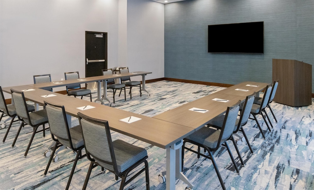Hyatt Place West Palm Beach/Downtown 65/70