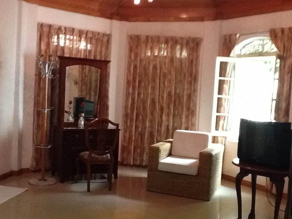 Margaret Villa Hotel 10/16