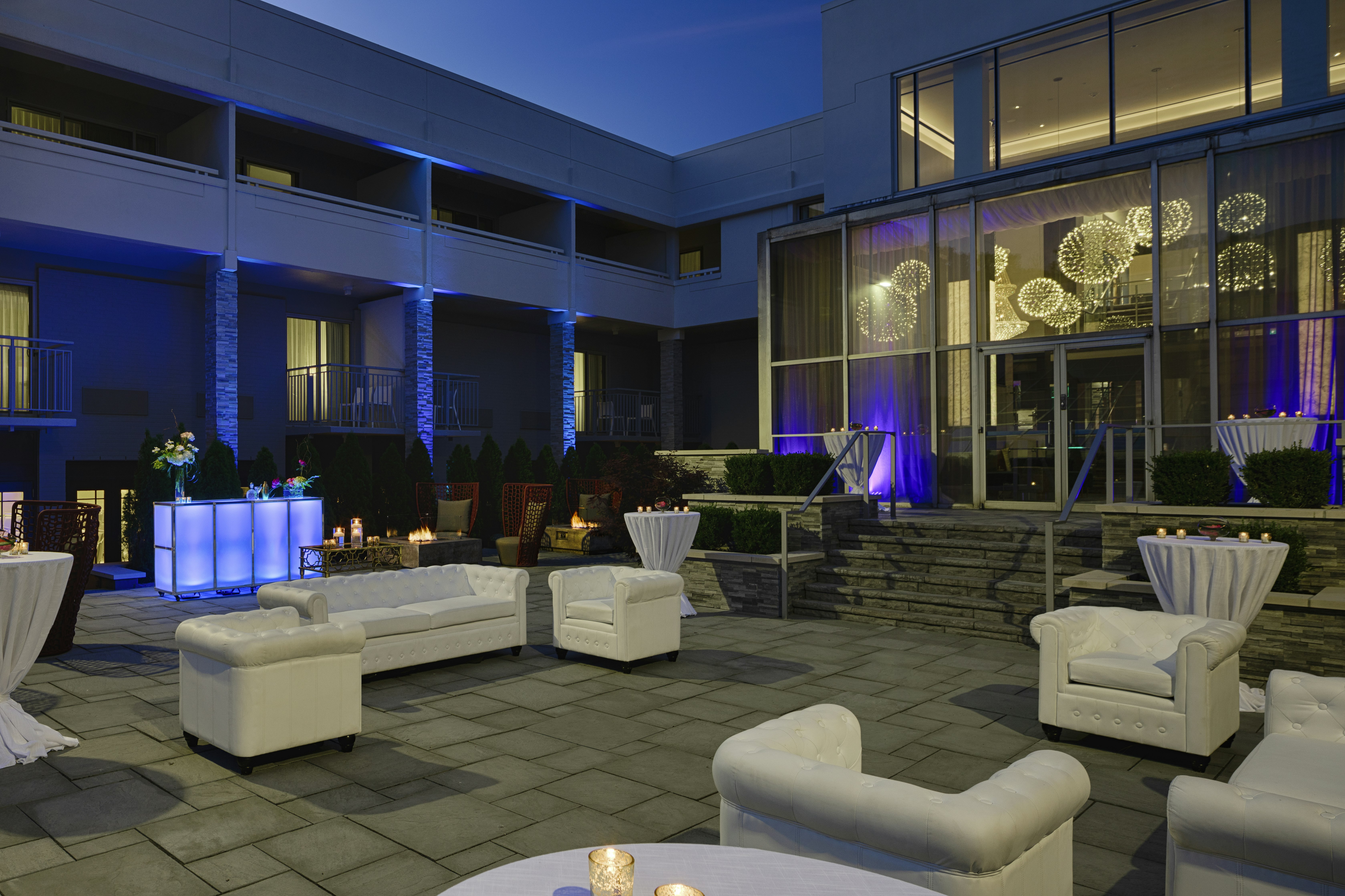 The Kingsley Bloomfield Hills - a DoubleTree by Hilton 30/62