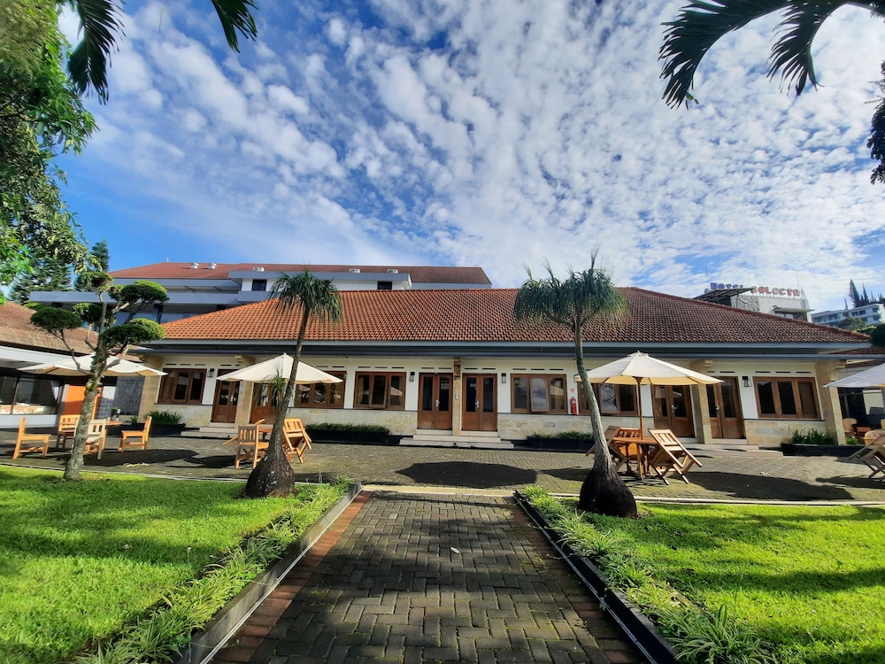 Selecta Hotel Batu Malang - Adults Only 43/50