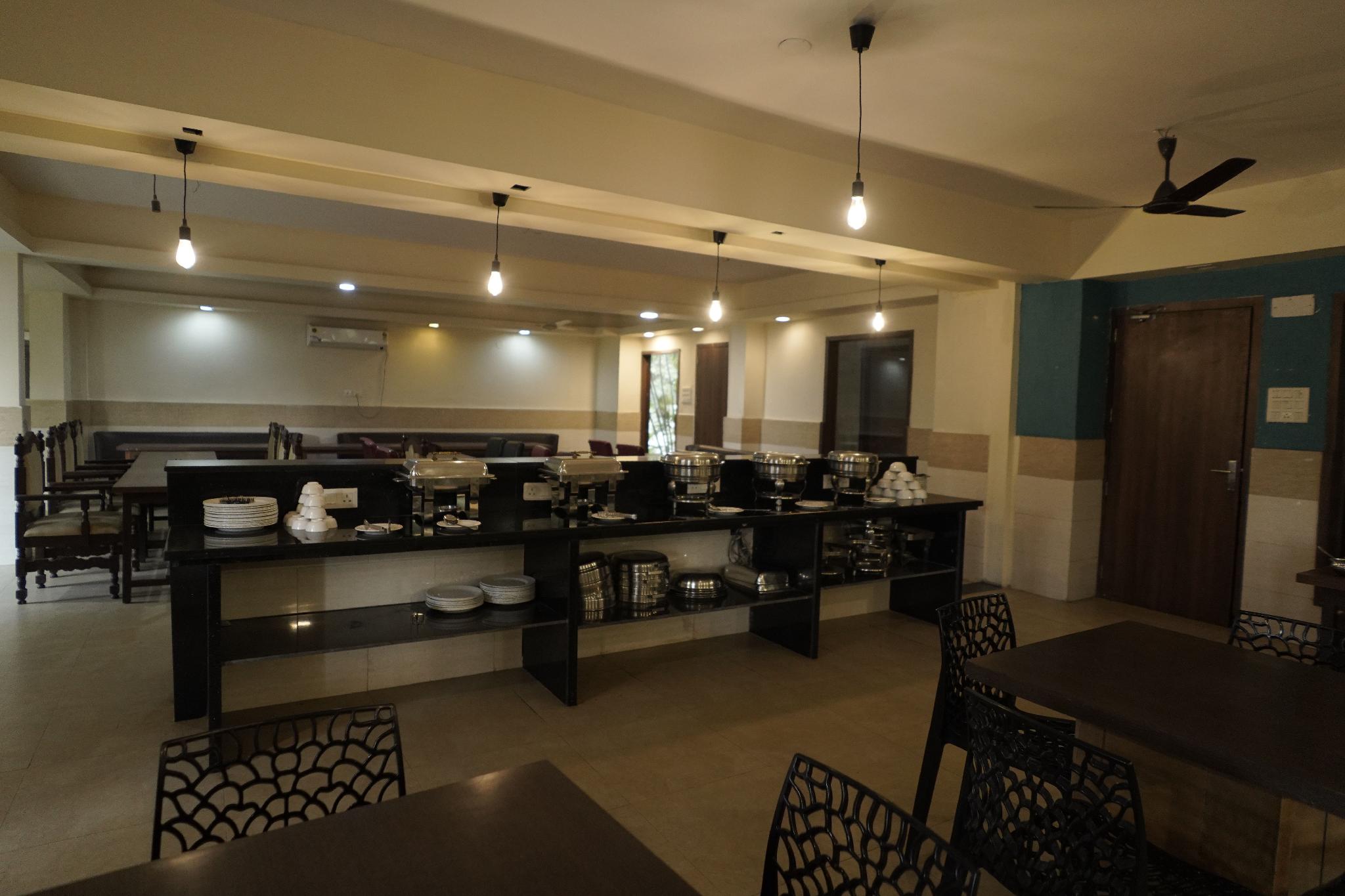 HOTEL KINGS CROWN MANDARMONI 31/37