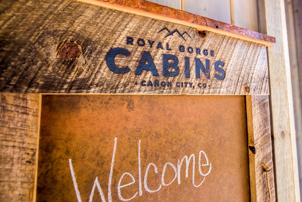 Royal Gorge Cabins 33/69