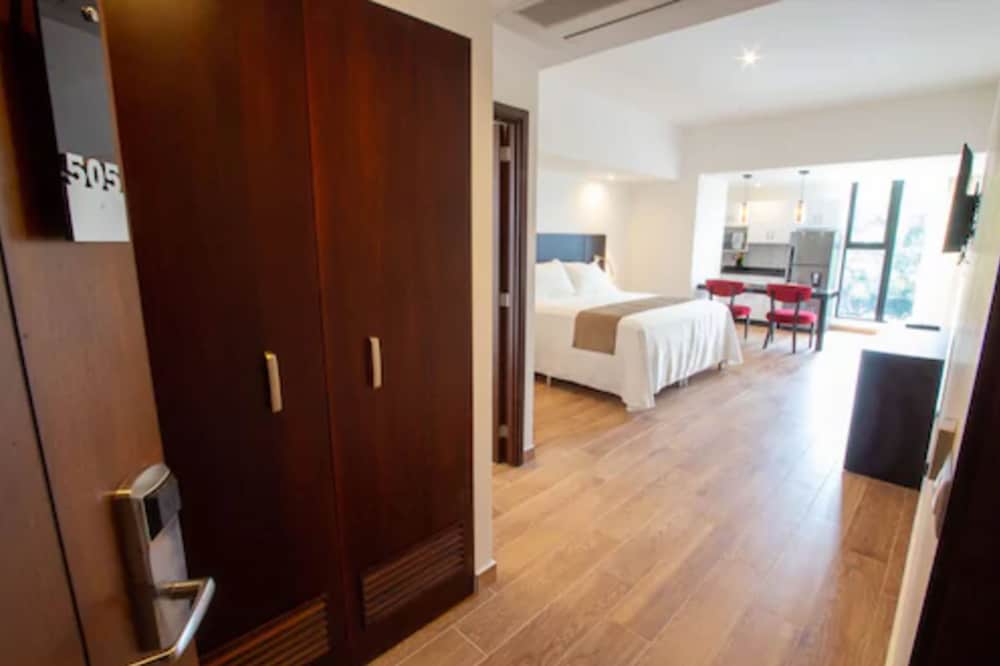 Suites Terraza Imperial 46/60