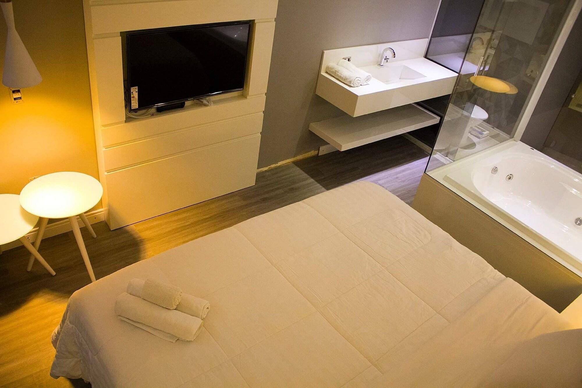 Diamond, Plus, Suite