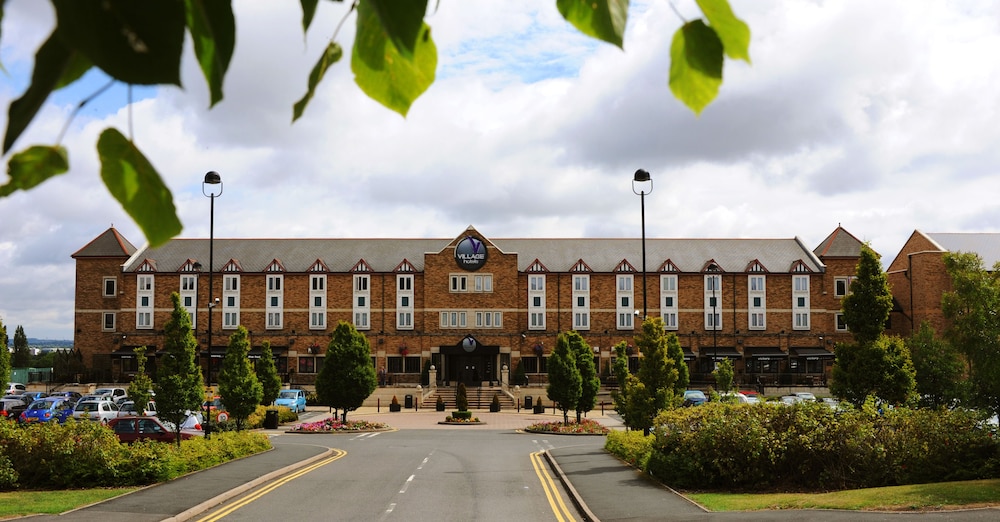 Village Birmingham Dudley Hotel Leisure Club 5/64
