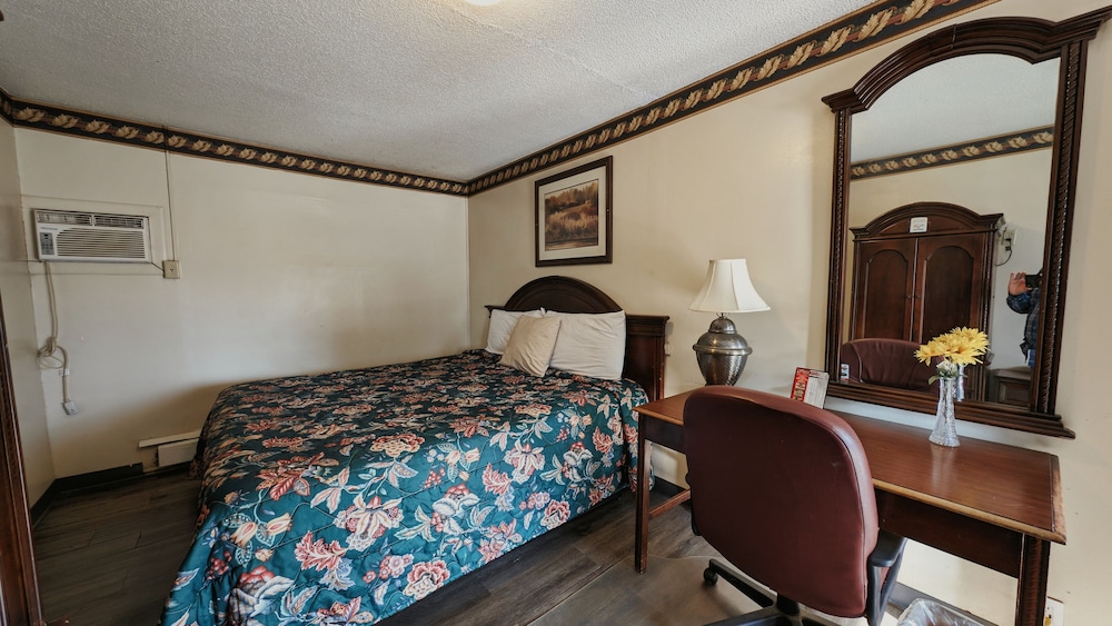 Standard, King Bed