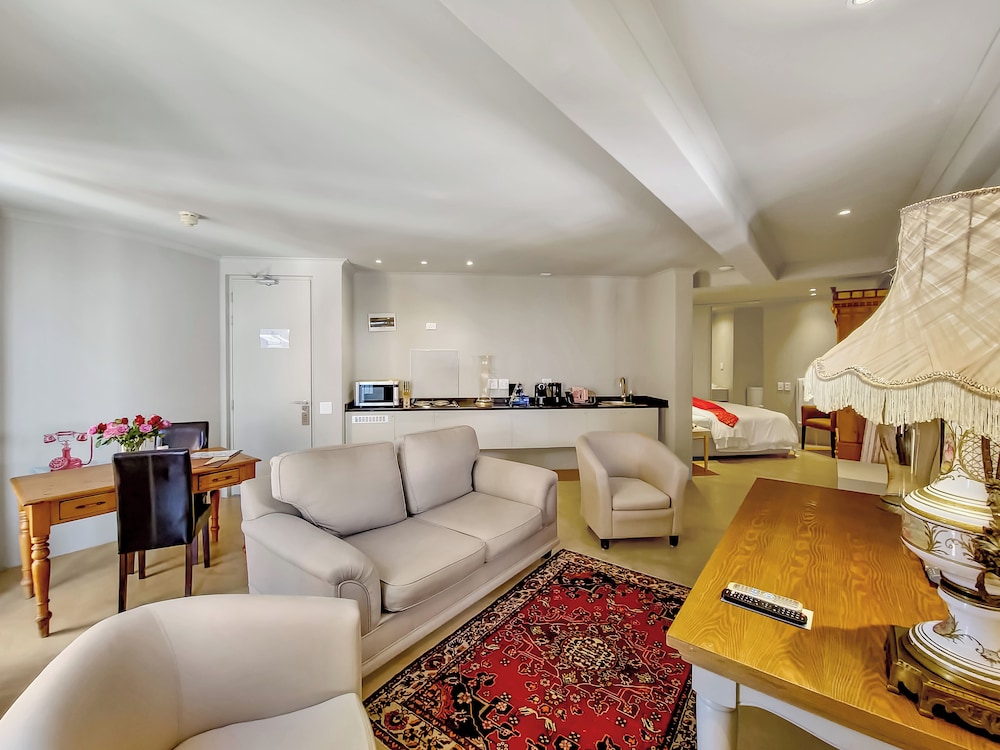 Rouge On Rose Boutique Hotel 30/49