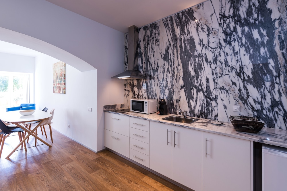 Alfama Lisbon Lounge Suites 3/50