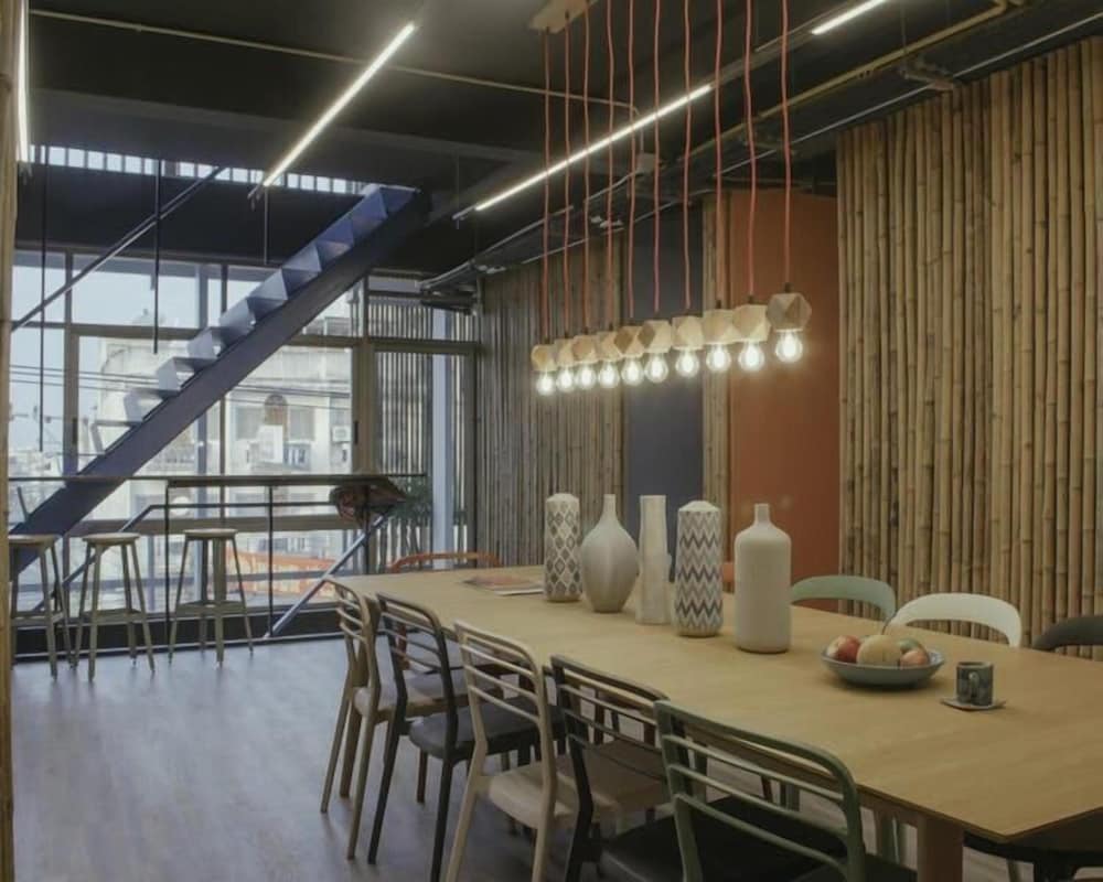 Whereder Poshtel 38/50