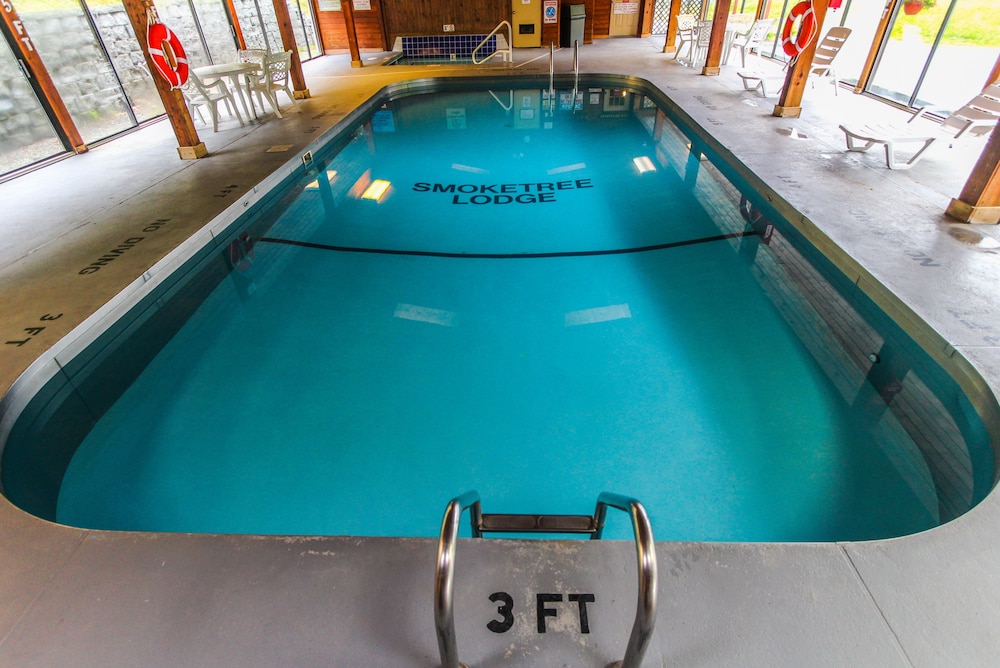Smoketree Lodge, a VRI resort 5/70