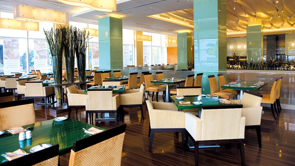 Holiday Inn Pudong 54/76