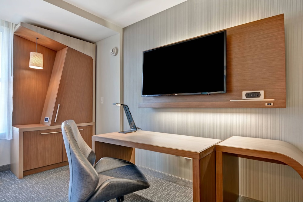 Courtyard By Marriott Jackson Madison 33/48