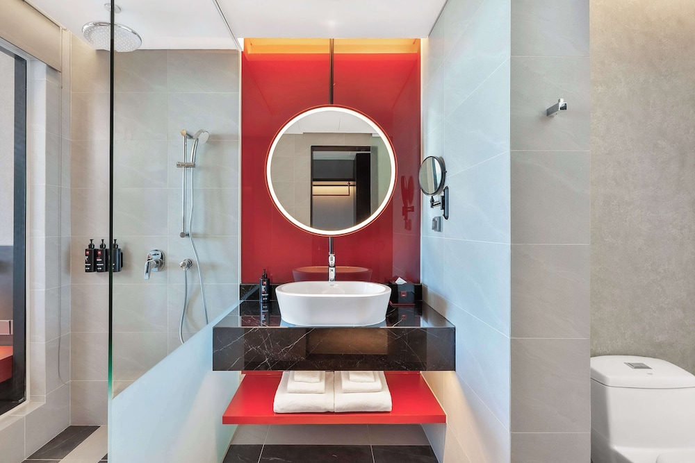 Radisson RED Danang 50/50