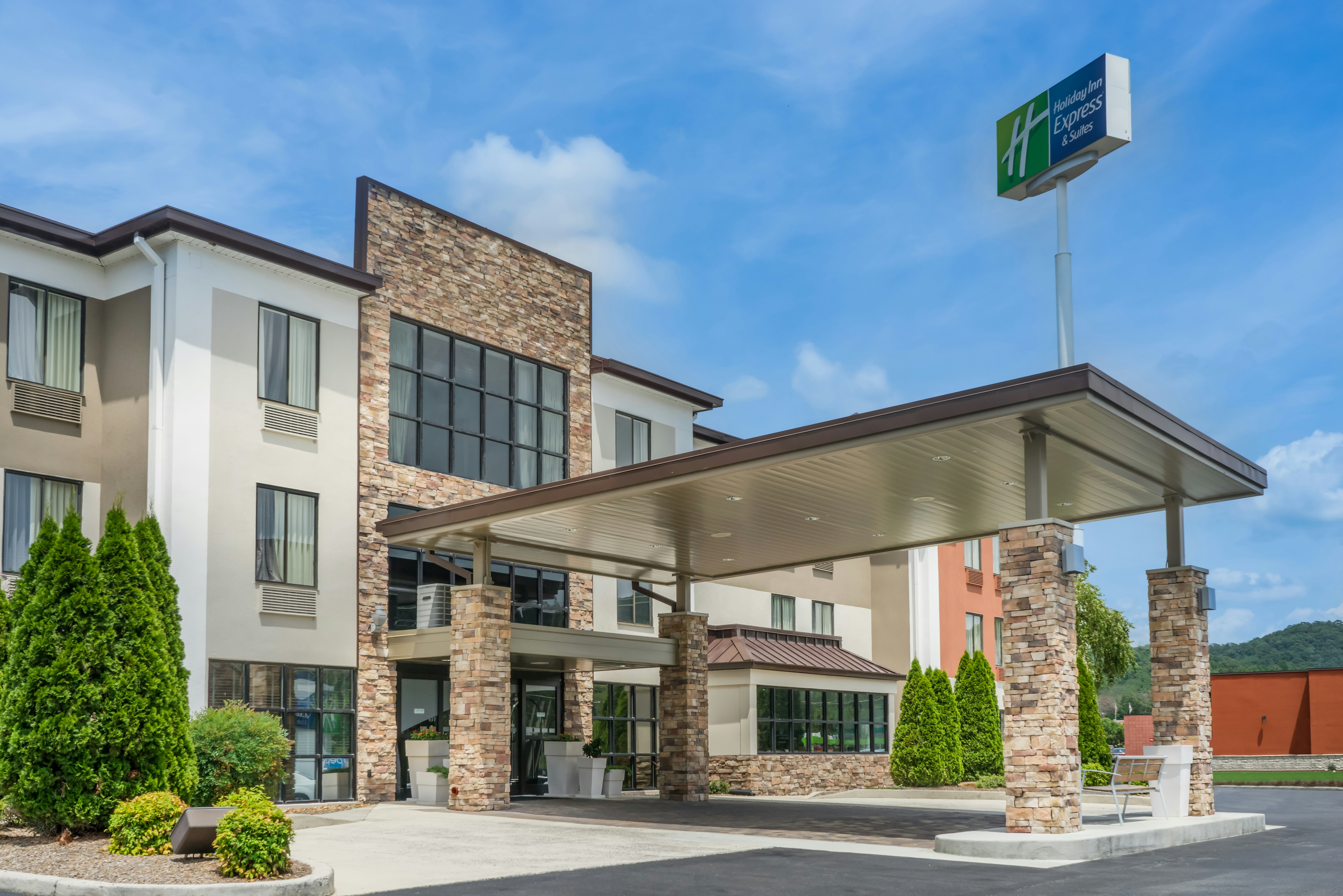 Holiday Inn Express Ft Payne 22/23