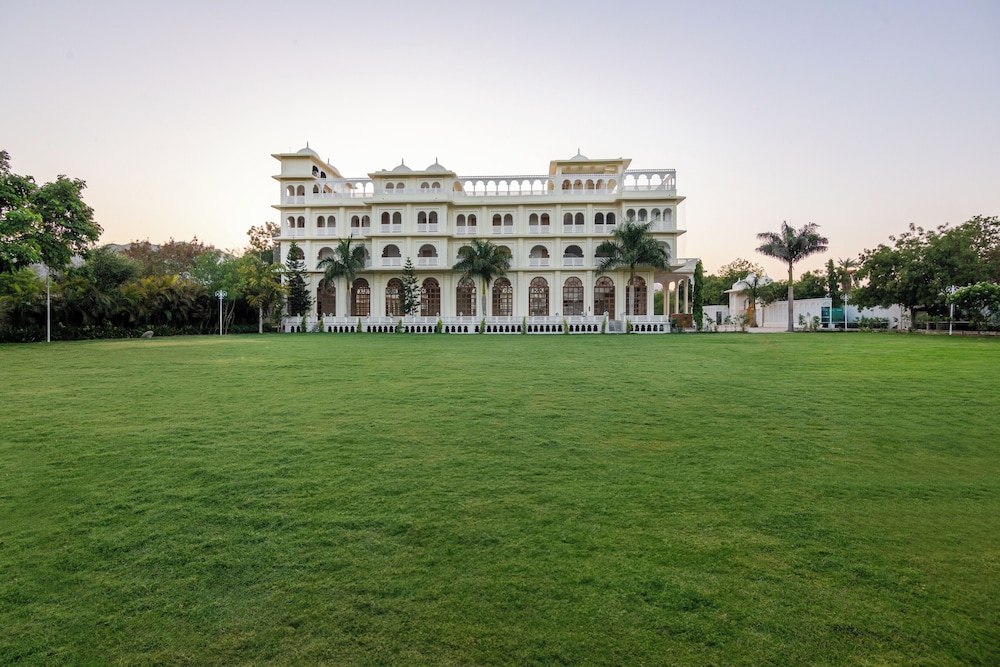 Sterling Aravalli Udaipur 56/65