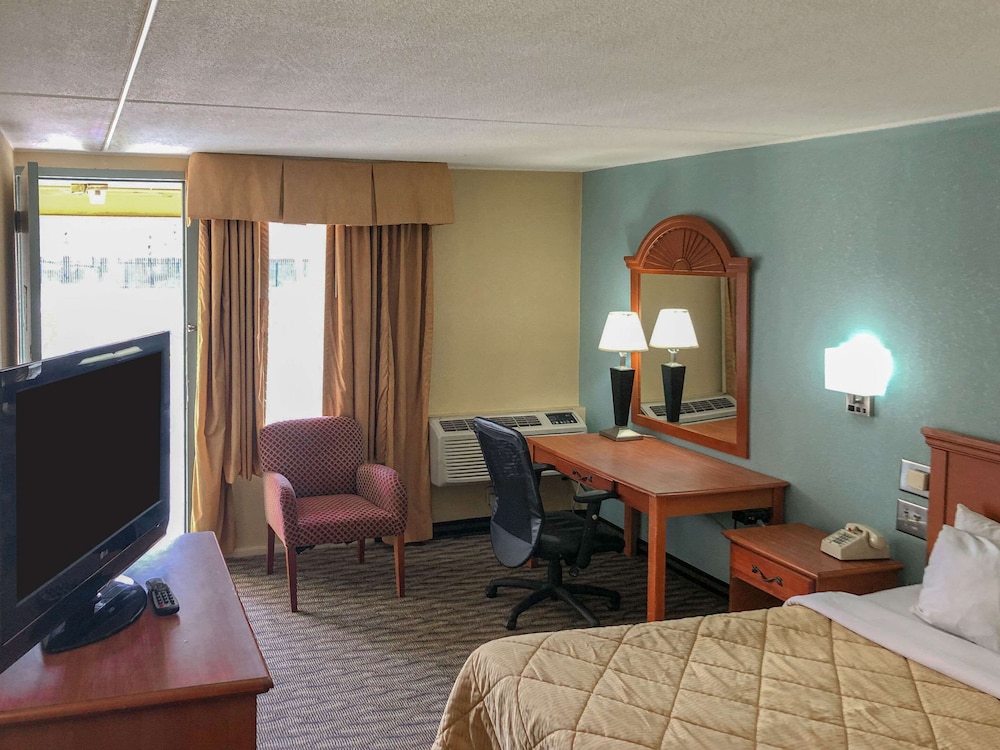 Rodeway Inn Joint Base Andrews Area 16/28