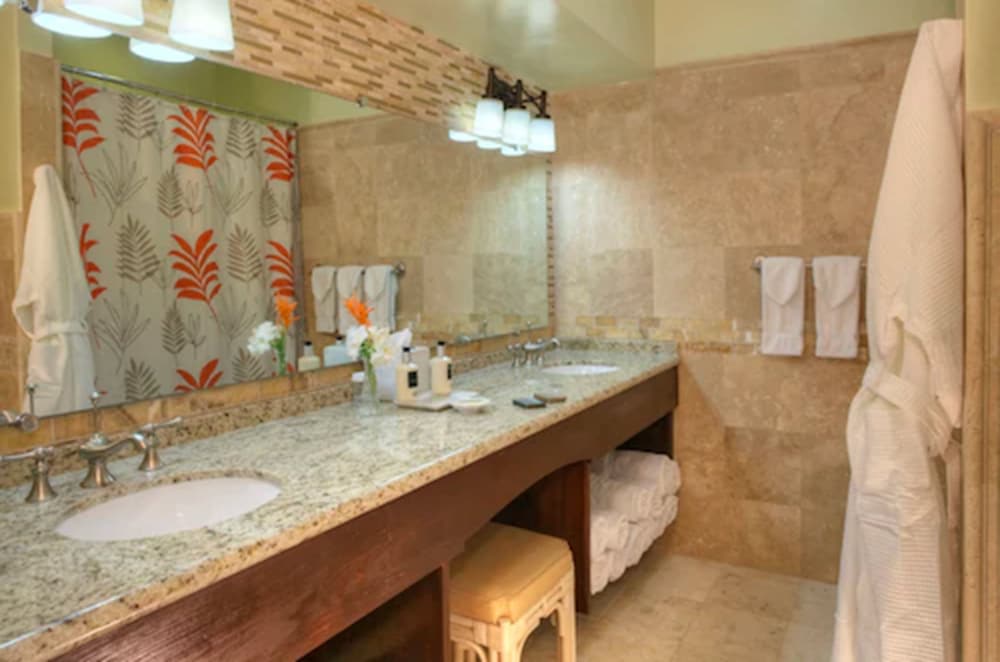 The Buccaneer Beach & Golf Resort 33/81