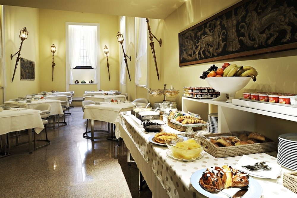 Hotel Gran Duca Di York 40/51