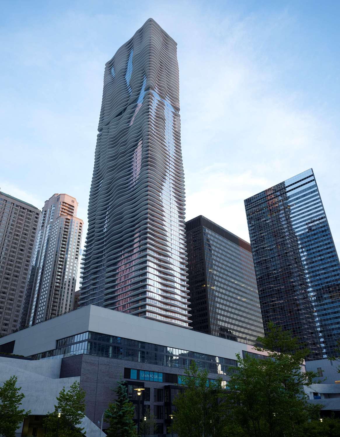 Radisson Blu Aqua Hotel, Chicago 3/80