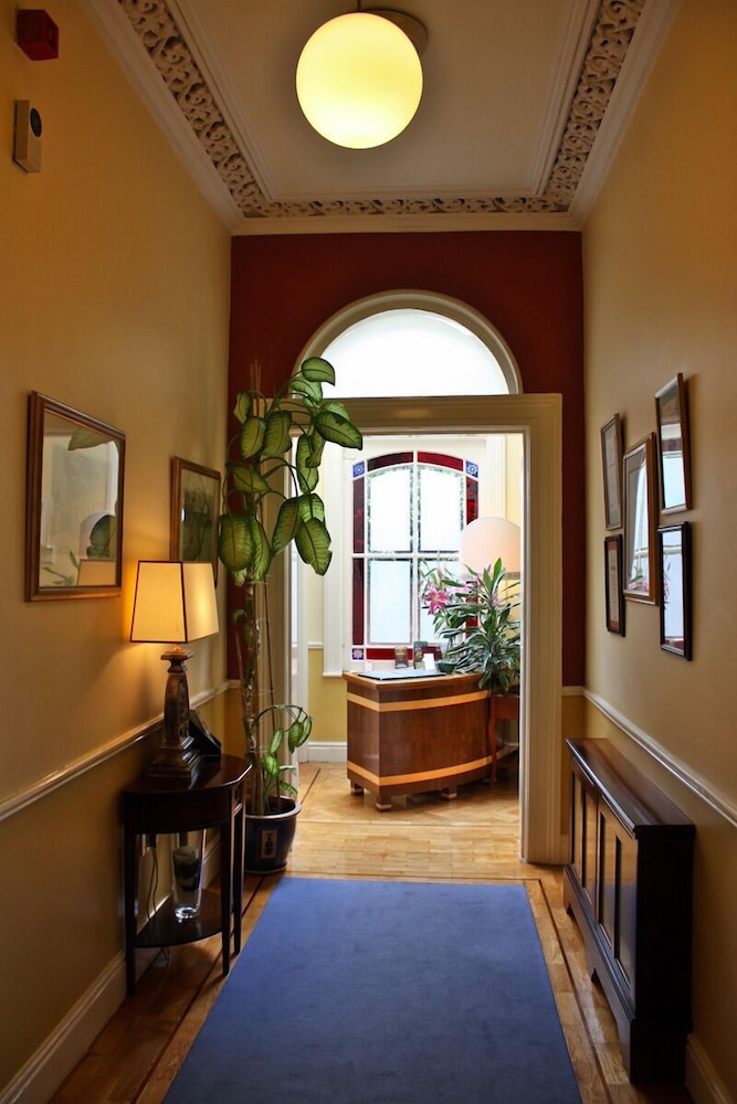 Aberdeen Lodge Dublin 28/50