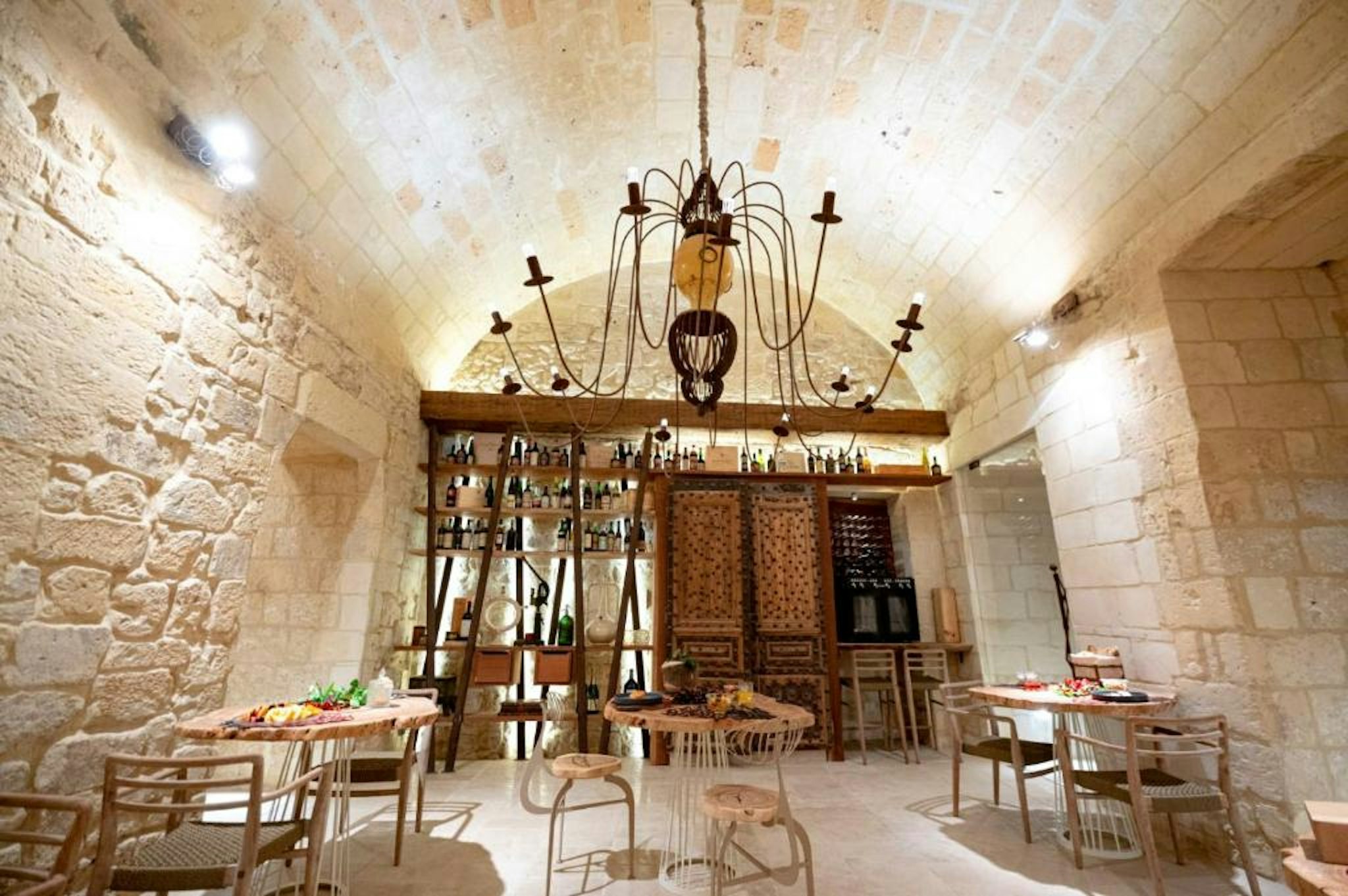 Pollicastro Boutique Hotel 61/69